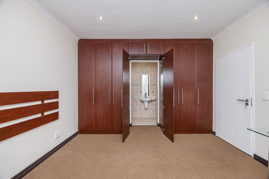 5 Bedroom Property for Sale in Big Bay Western Cape